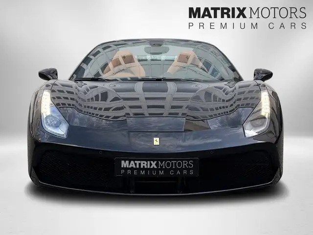 Ferrari 488 view 13