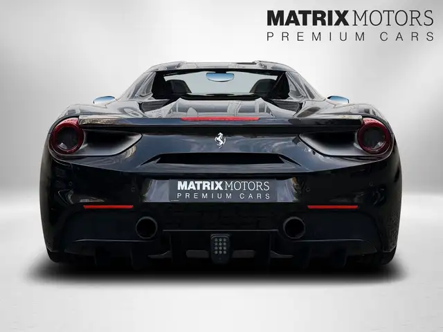 Ferrari 488 view 14