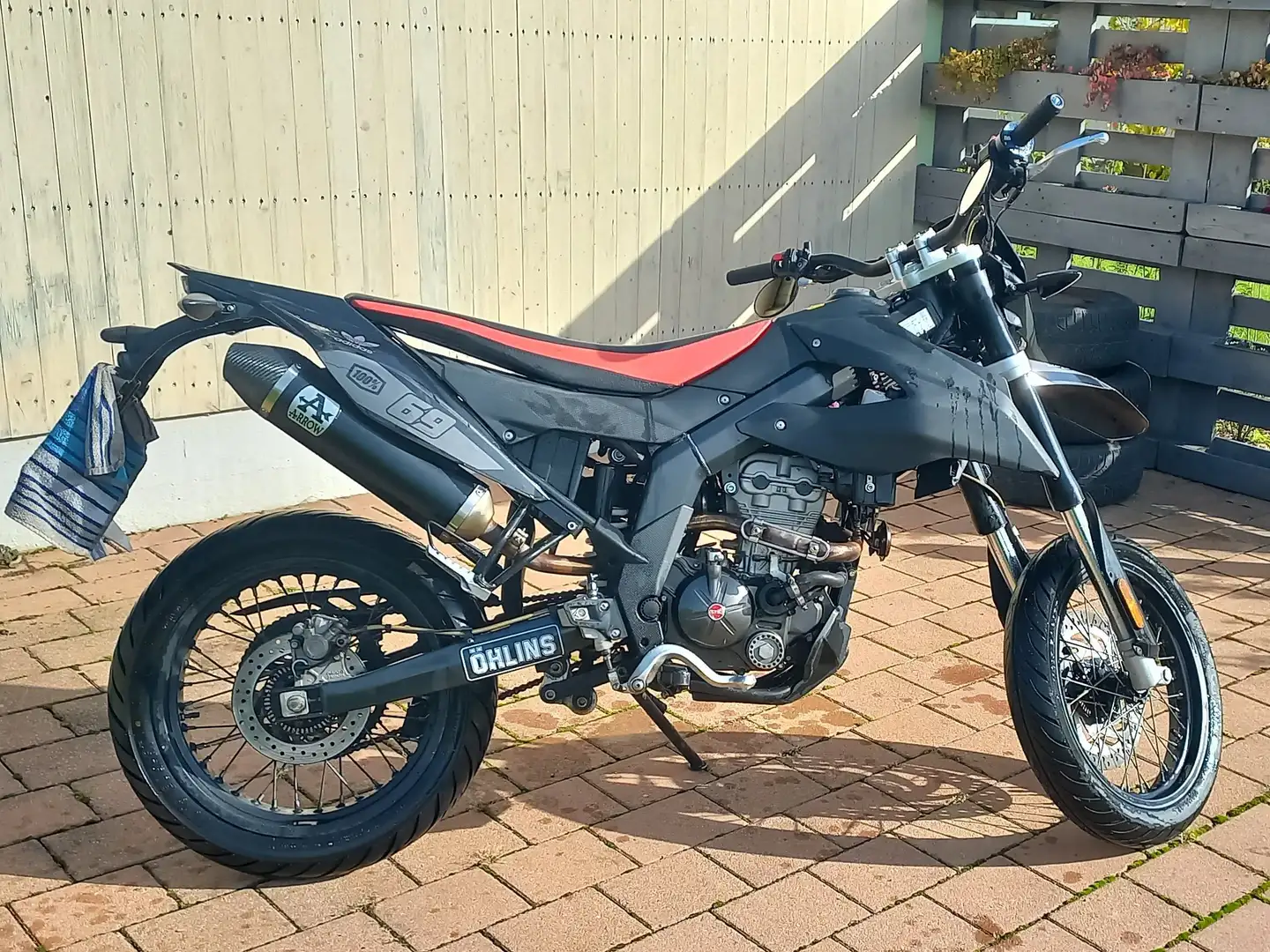 Aprilia SX 125 Zwart - 2
