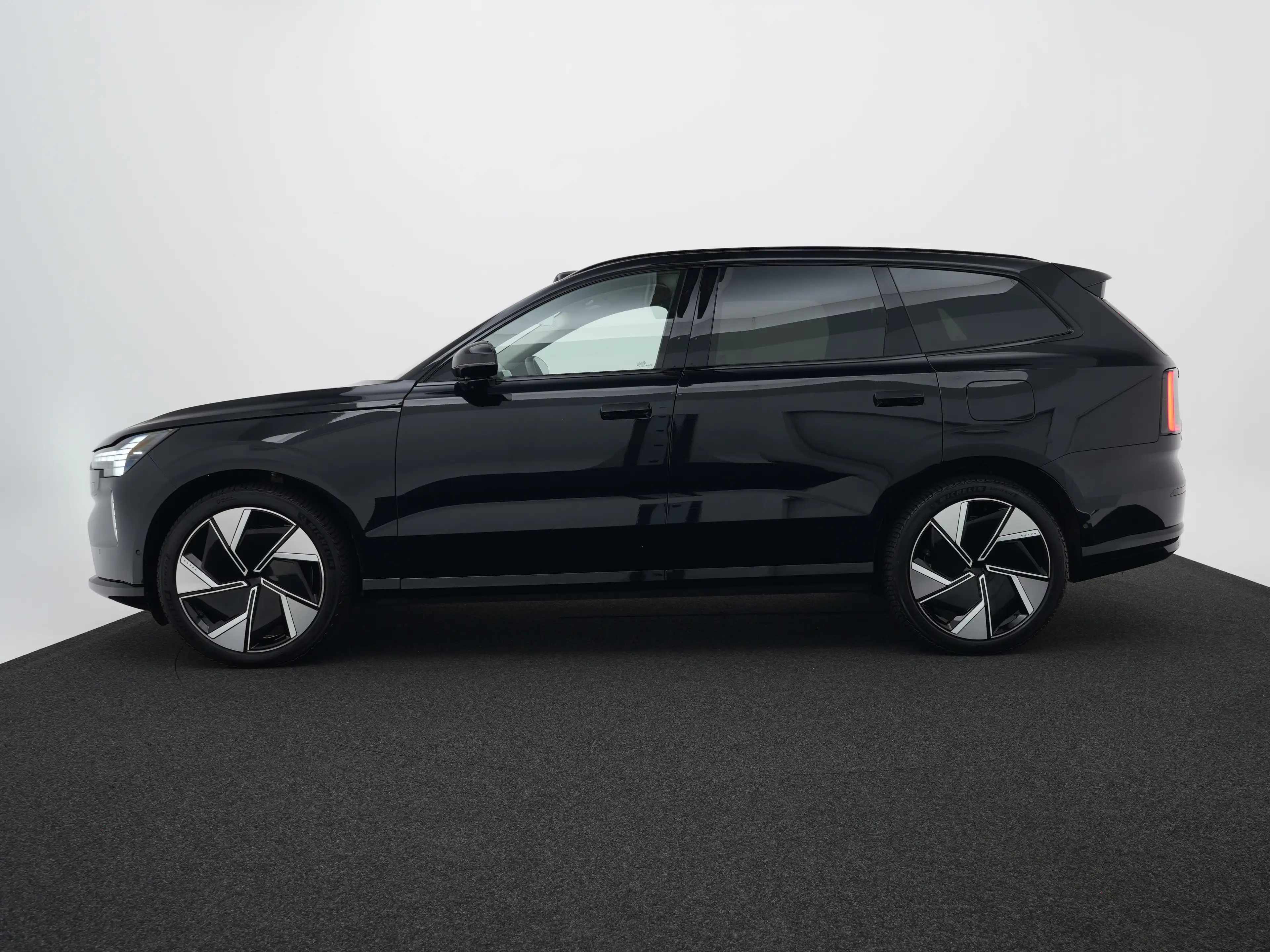 Volvo EX90 Twin Performance Ultra 7p. 111 kWh | Luchtvering | — photo 3