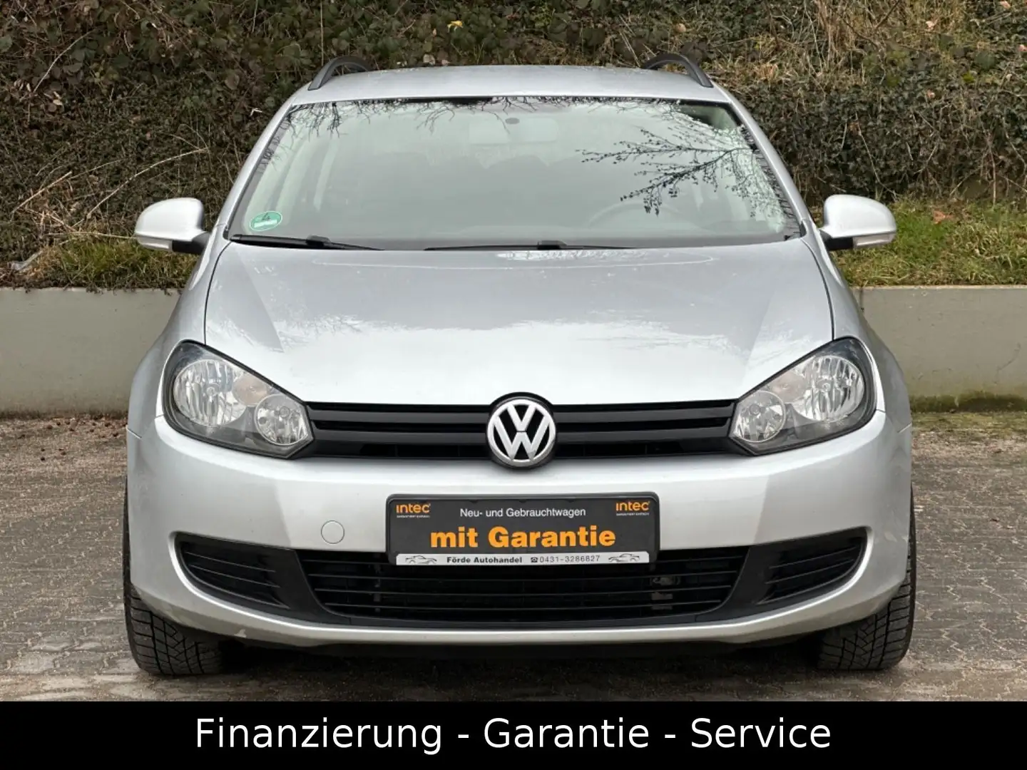 Volkswagen Golf 1.6 TDI Variant/WENIG KM/GEPFLEGT/TÜV NEU Silber - 2