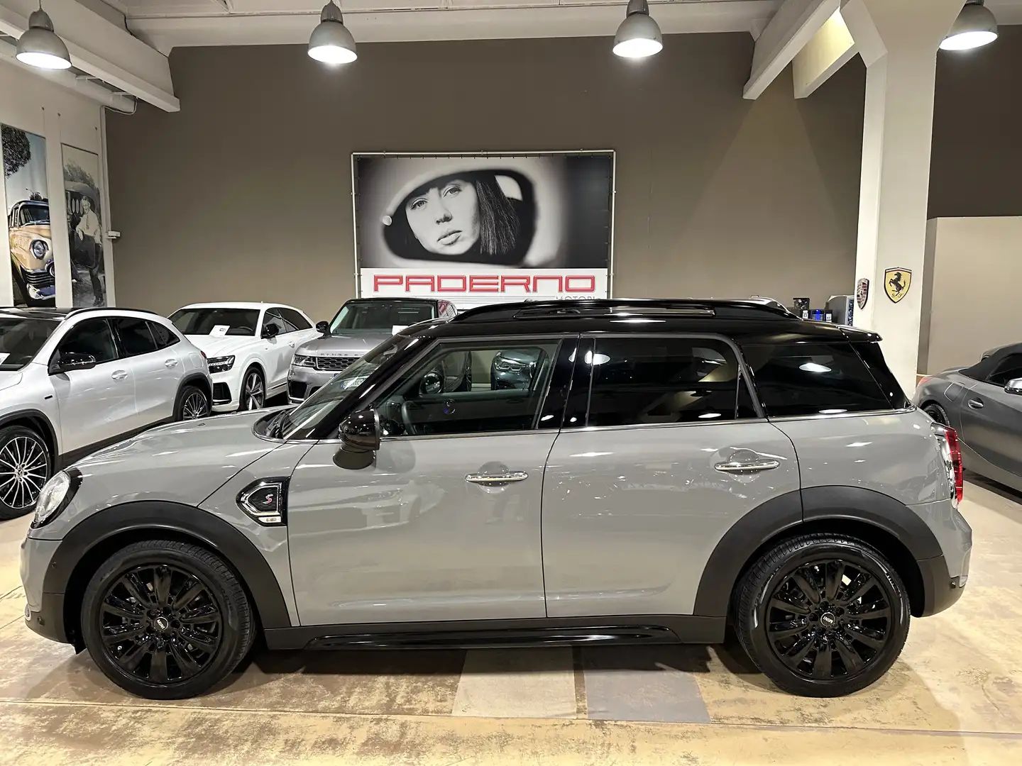 MINI Cooper SD Countryman 2.0 Hype auto-LED-18"-Tetto-Camera-Carplay-Keyless Grigio - 2