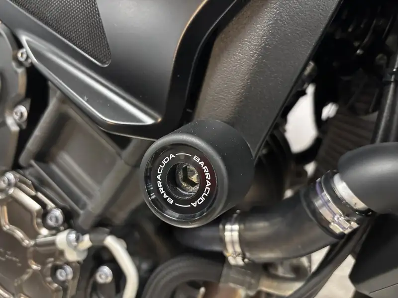 Yamaha MT-10 - foto 3