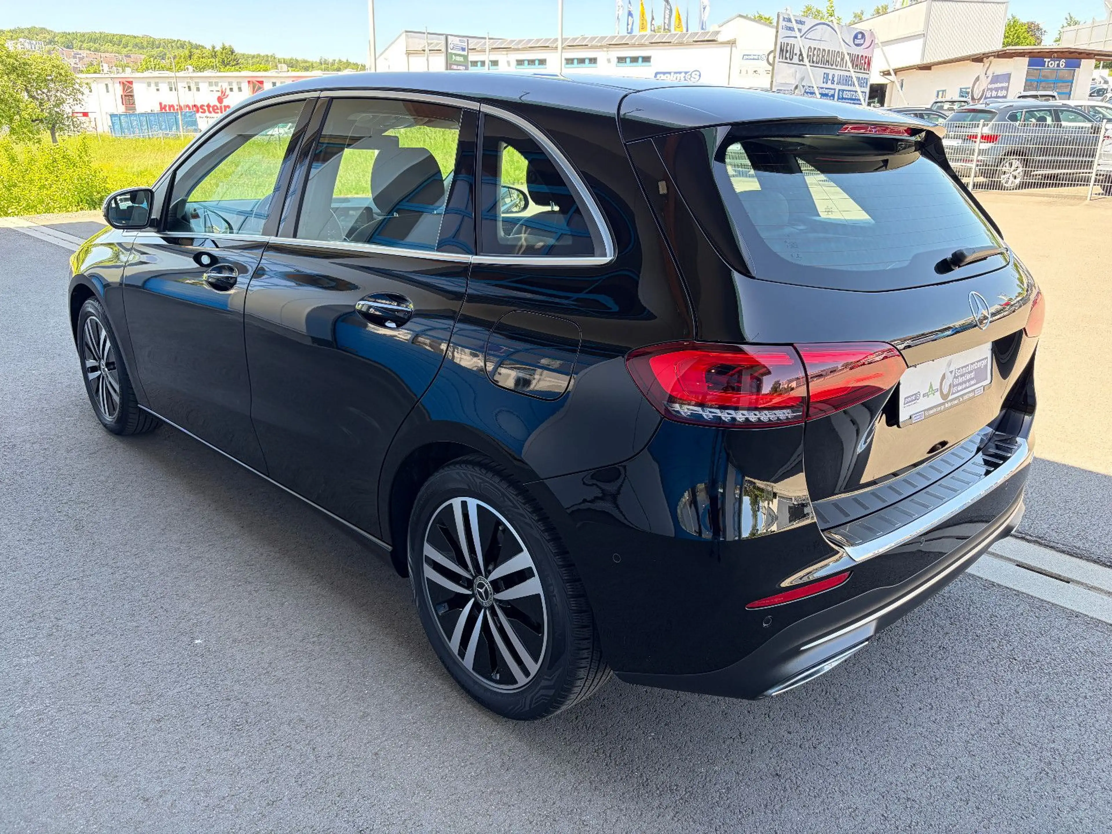 Mercedes-Benz B 180 d Progressive LED NAV KAM AHK STANDHZG — photo 7