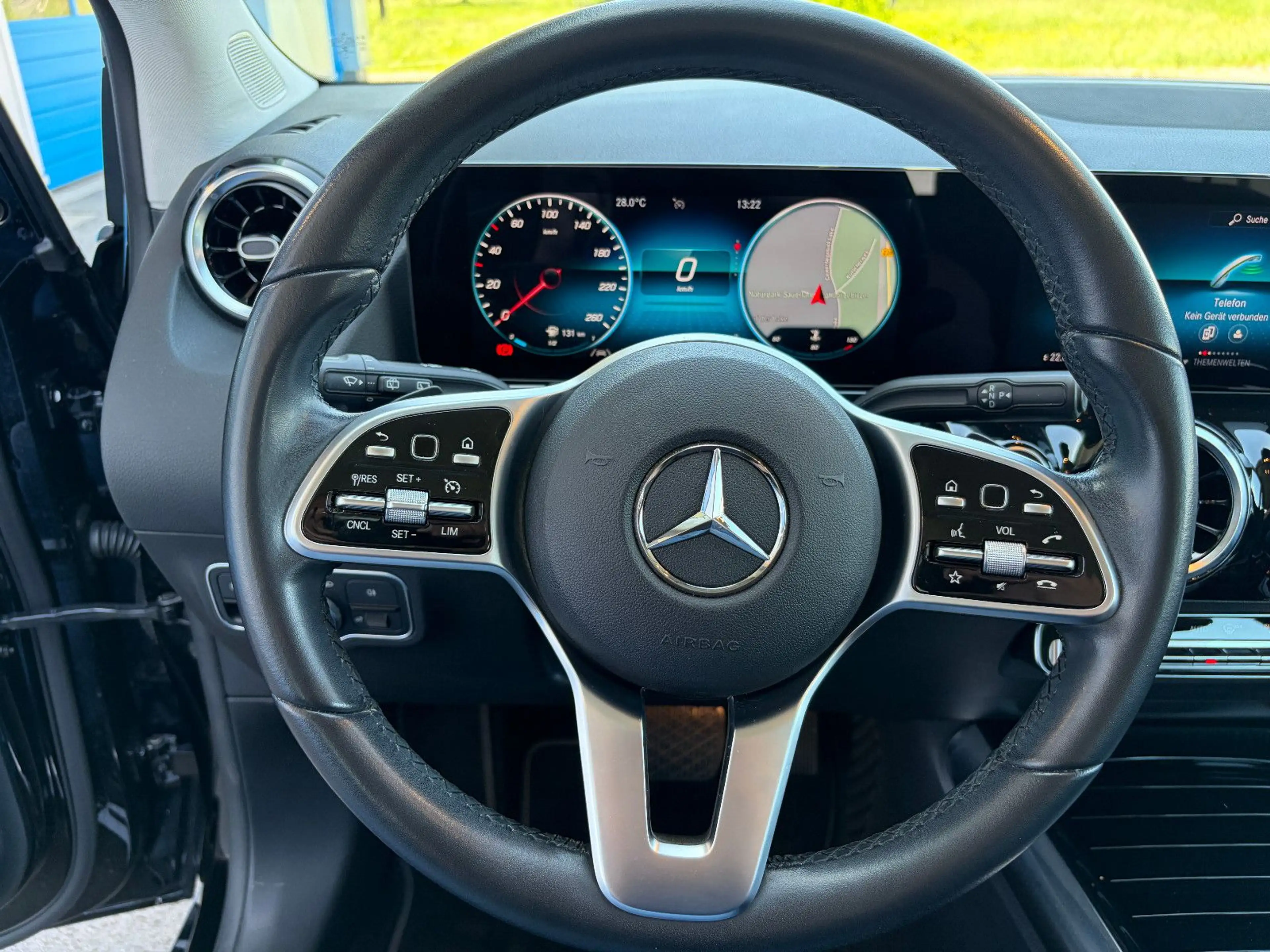Mercedes-Benz B 180 d Progressive LED NAV KAM AHK STANDHZG — photo 16