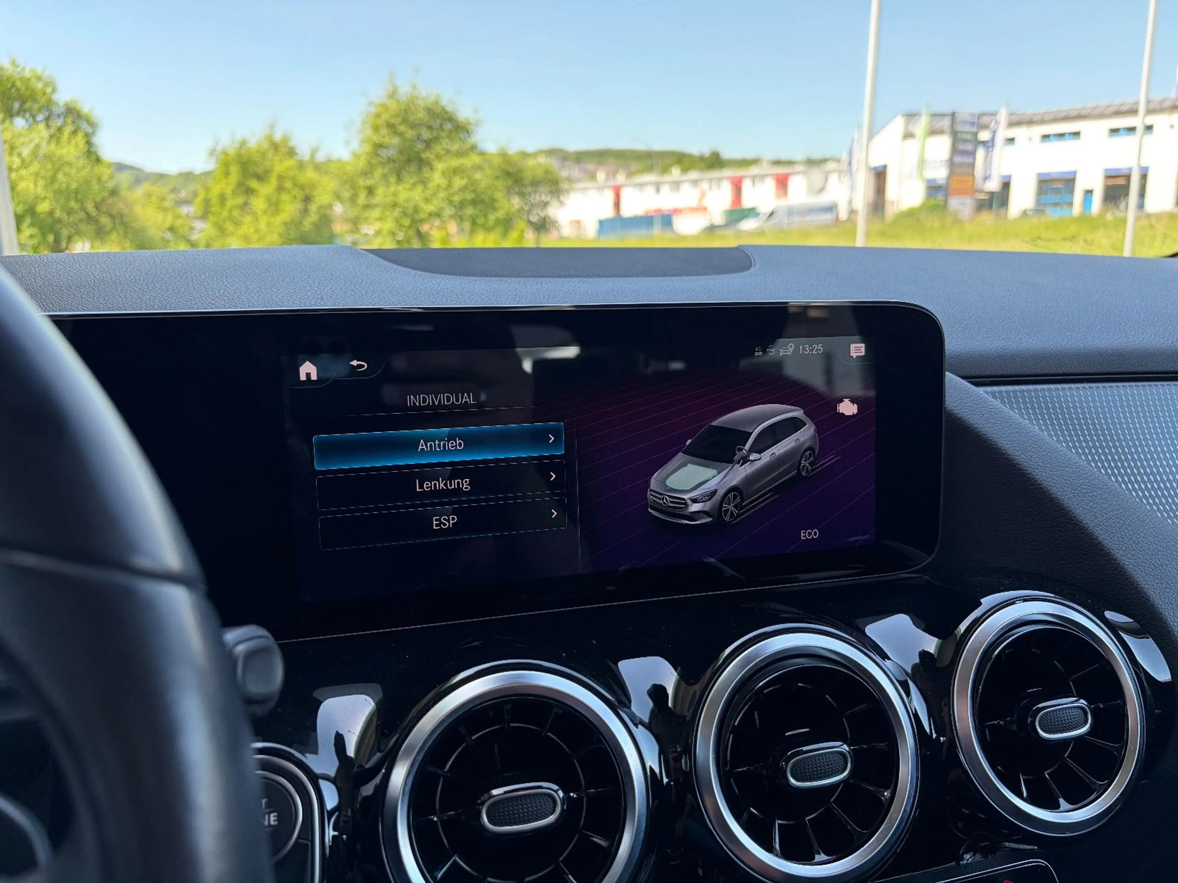 Mercedes-Benz B 180 d Progressive LED NAV KAM AHK STANDHZG — photo 27