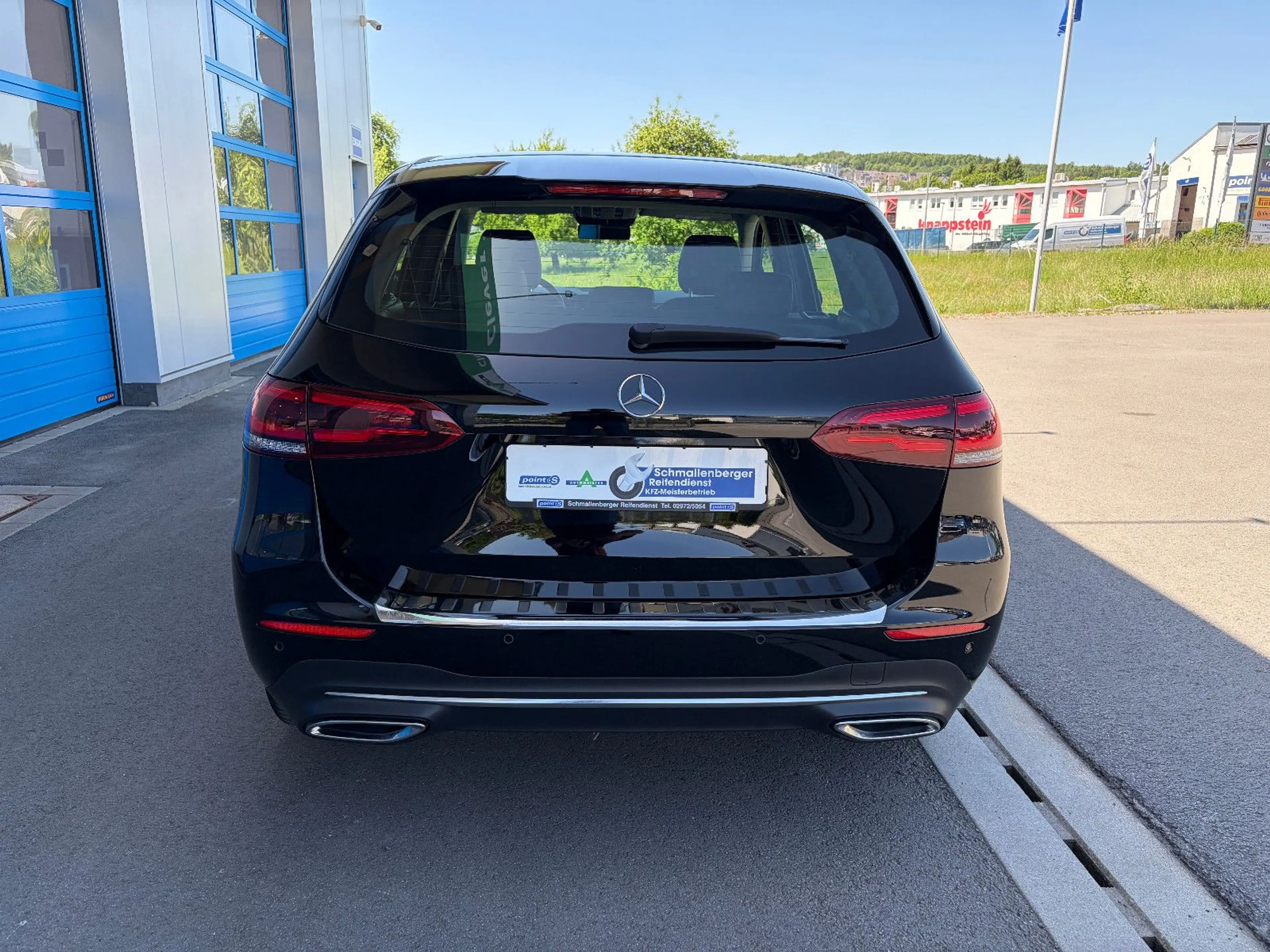 Mercedes-Benz B 180 d Progressive LED NAV KAM AHK STANDHZG — photo 6