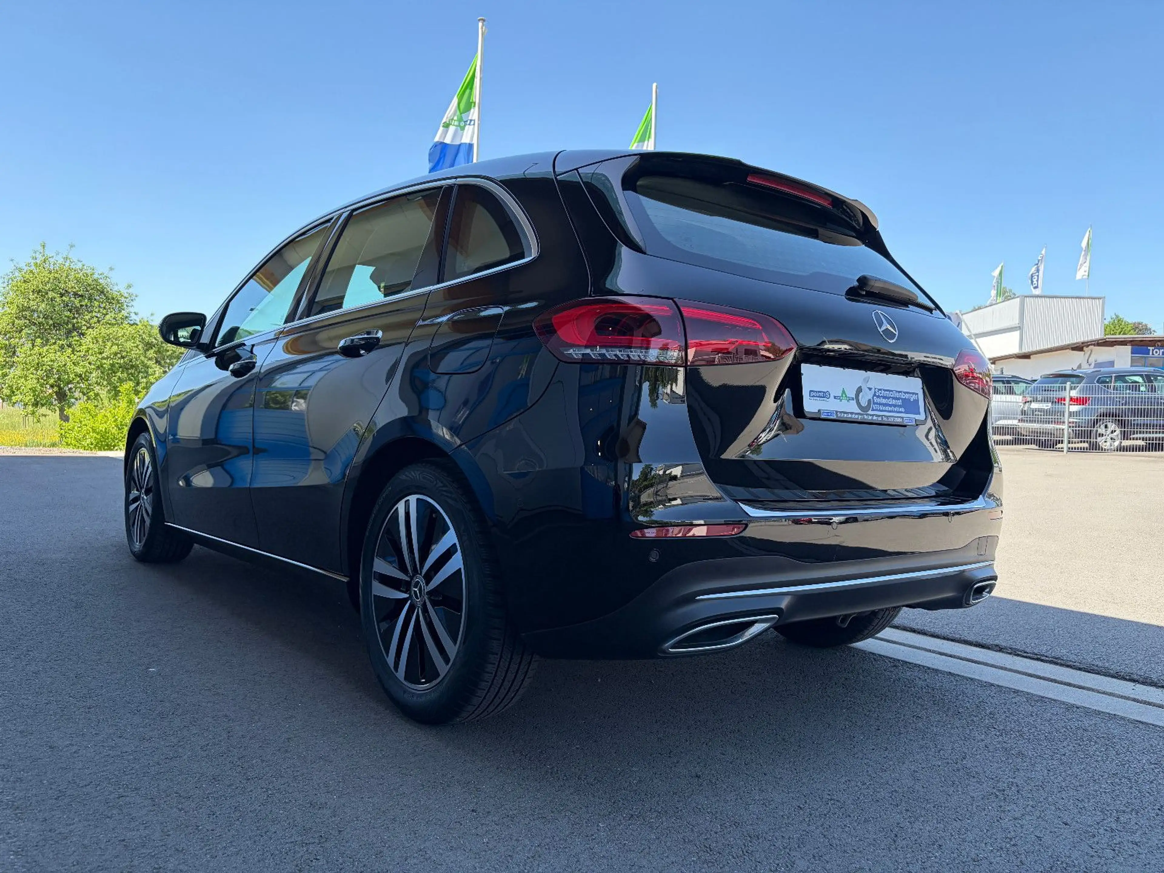 Mercedes-Benz B 180 d Progressive LED NAV KAM AHK STANDHZG — photo 12