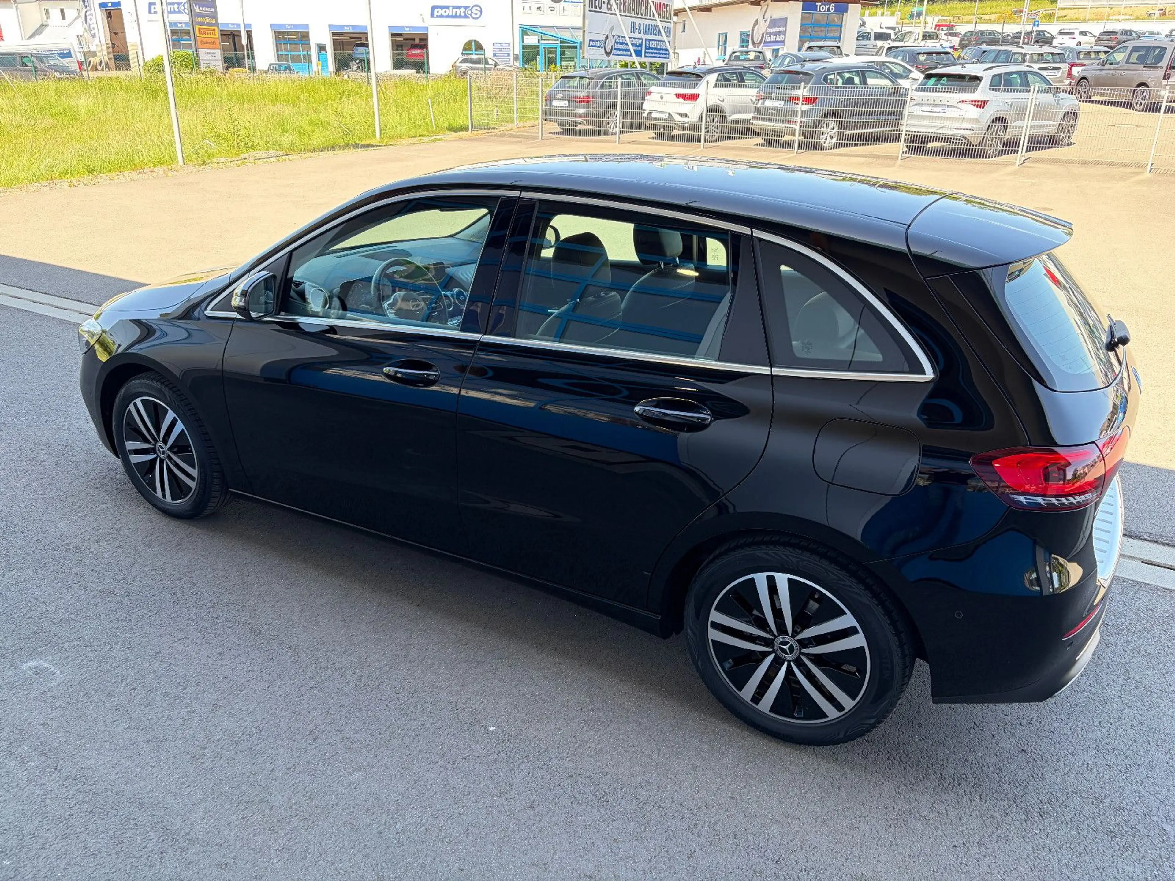 Mercedes-Benz B 180 d Progressive LED NAV KAM AHK STANDHZG — photo 8