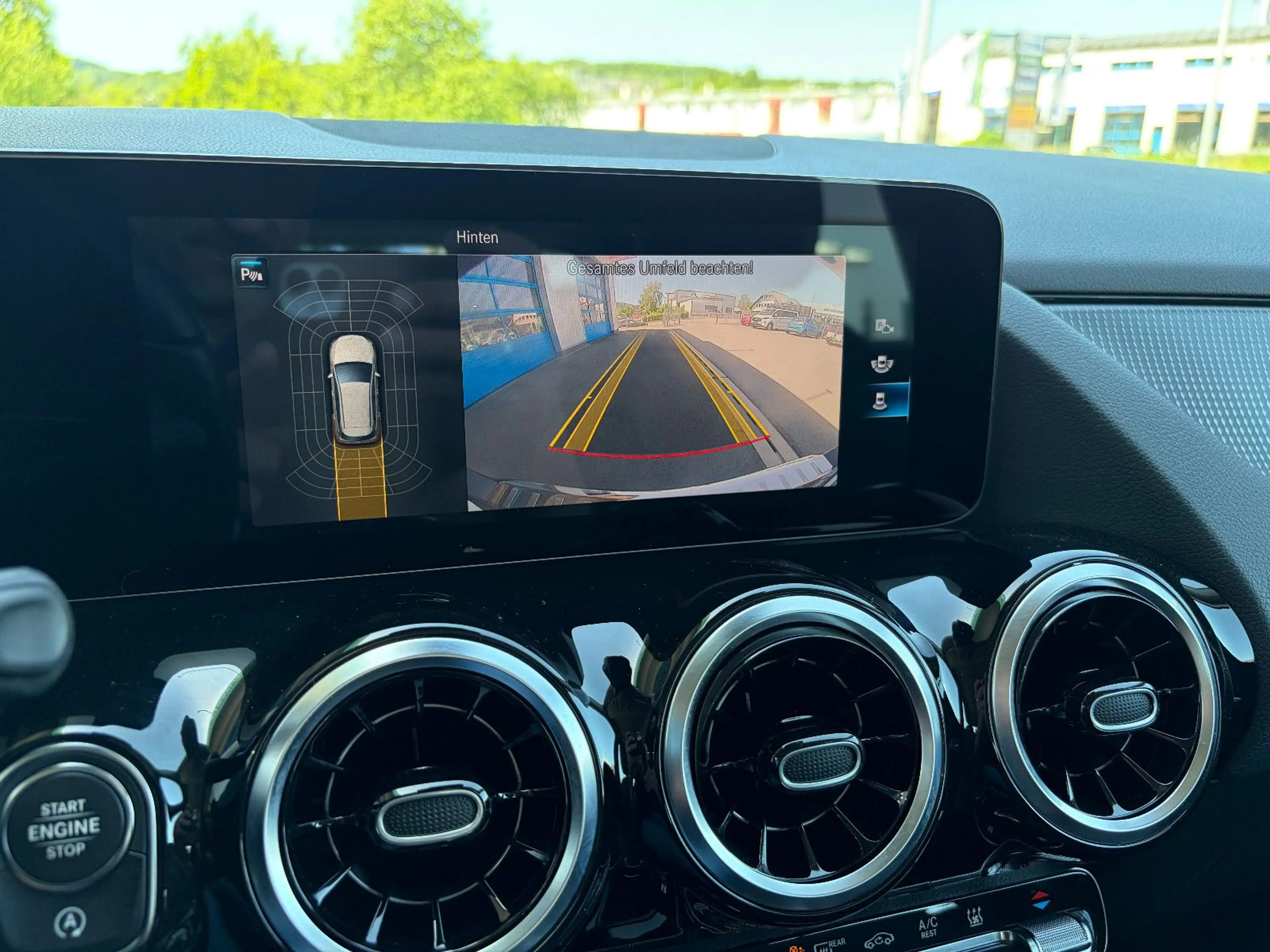 Mercedes-Benz B 180 d Progressive LED NAV KAM AHK STANDHZG — photo 25
