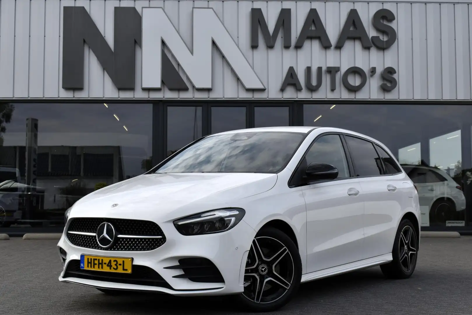 Mercedes-Benz B 250 e AMG Line Facelift BTW Bianco - 1