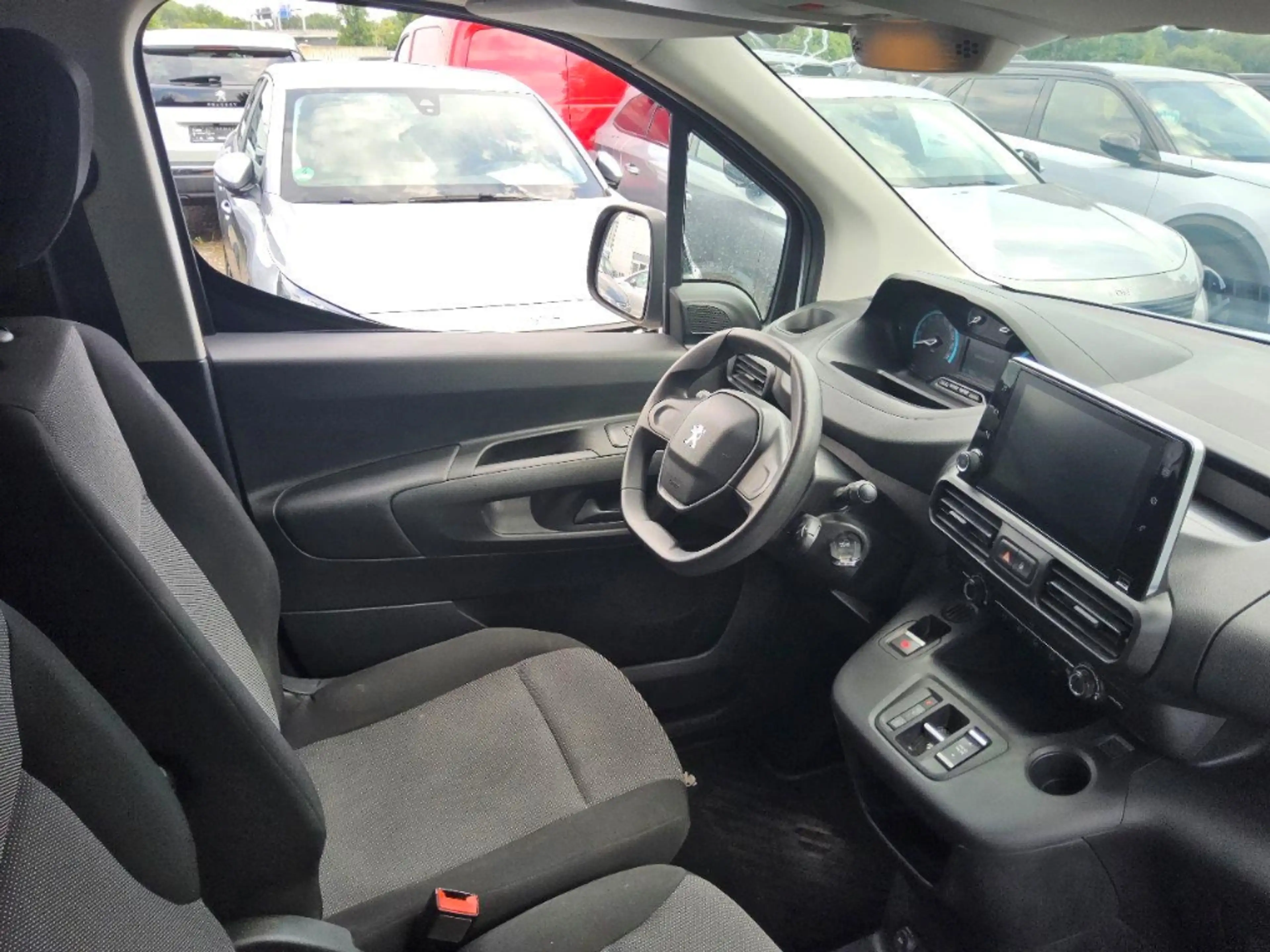 Peugeot Partner e L2 11kw PDC v+h Tempomat Toterwinkelass — photo 3