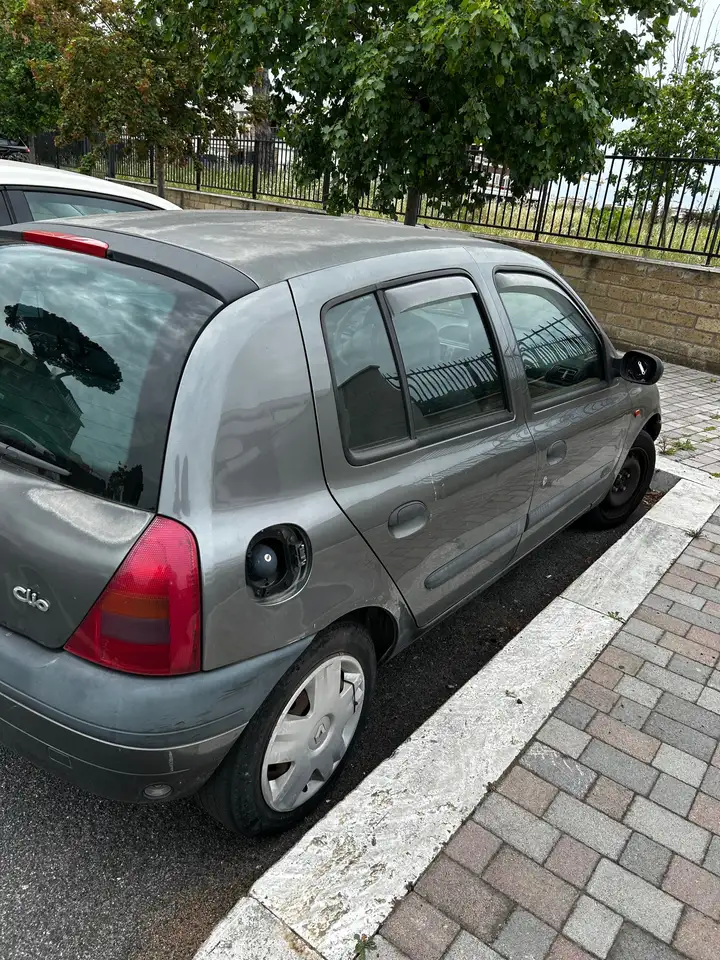 Renault Clio II 1998 5p 1.4 16v RXE, foto 3