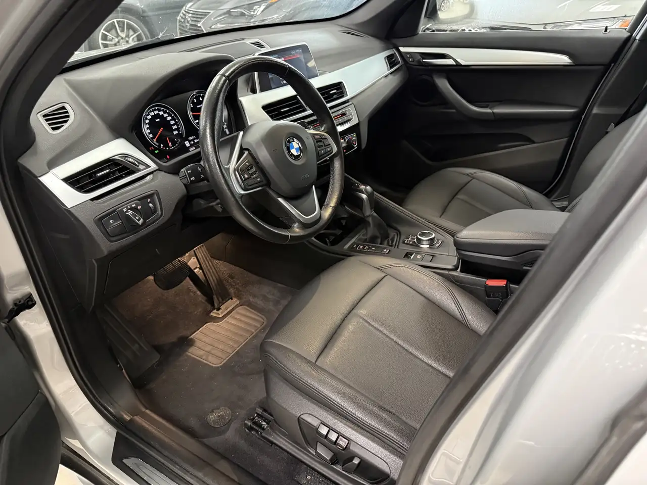 BMW X1 снимка BMW X1