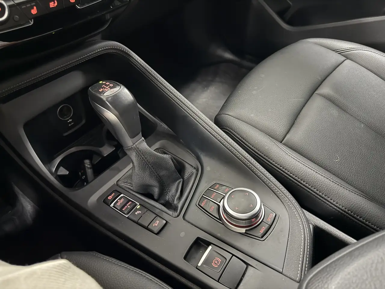 BMW X1 снимка BMW X1