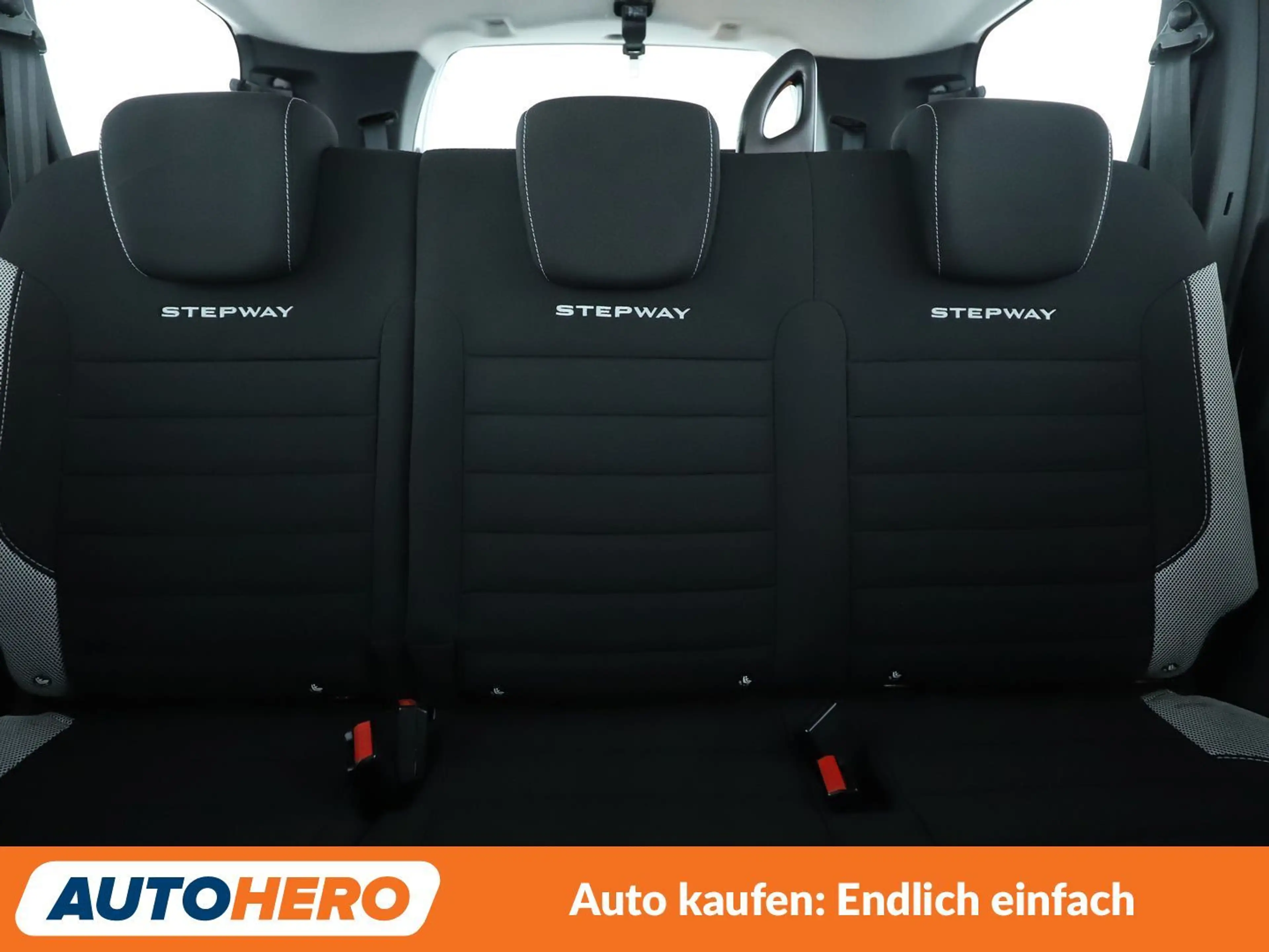 Dacia Lodgy 1.3 TCe Stepway Plus*7-SITZER*NAVI*CAM*PDC*SHZ* — photo 15