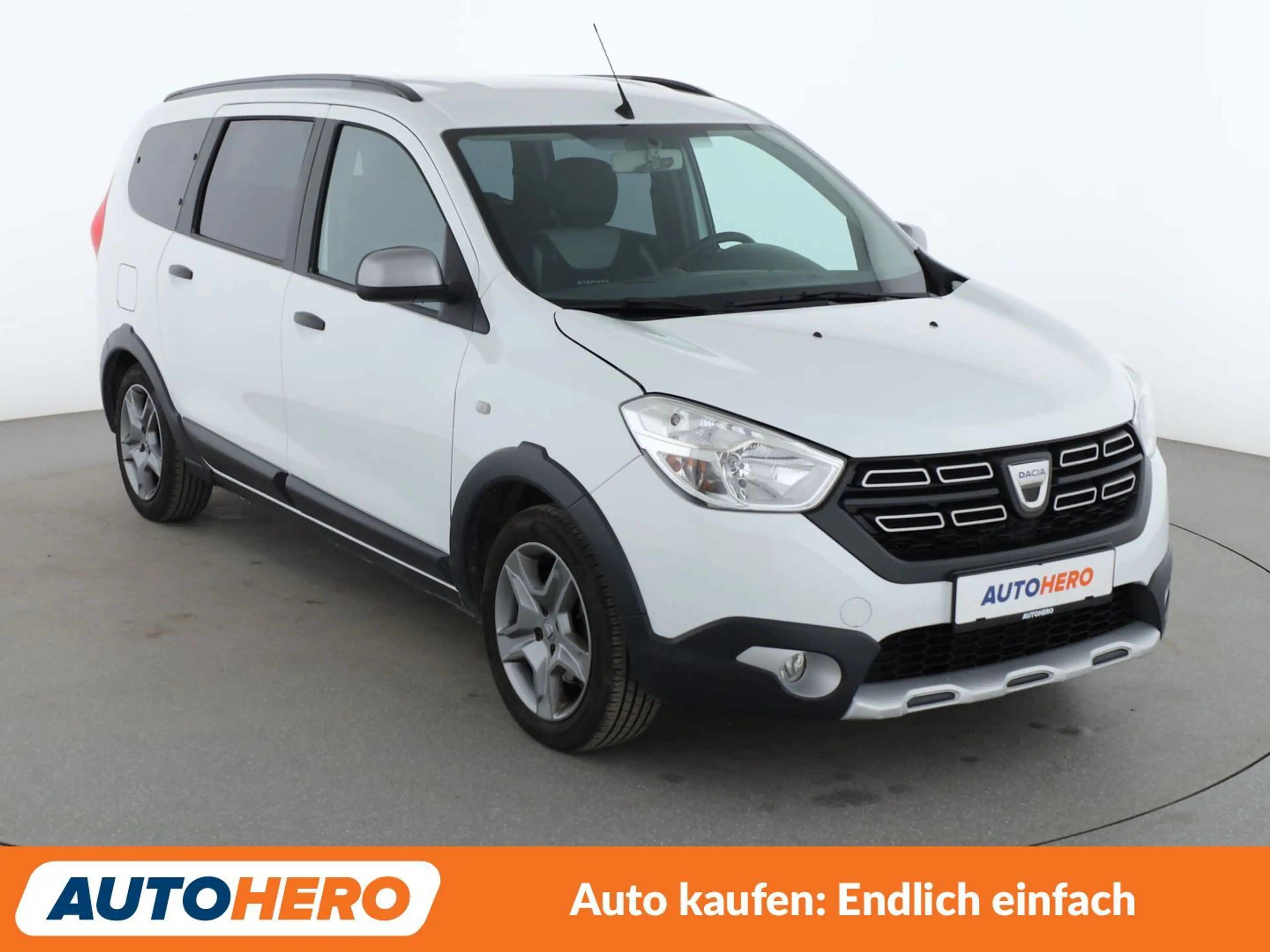 Dacia Lodgy 1.3 TCe Stepway Plus*7-SITZER*NAVI*CAM*PDC*SHZ* — photo 8