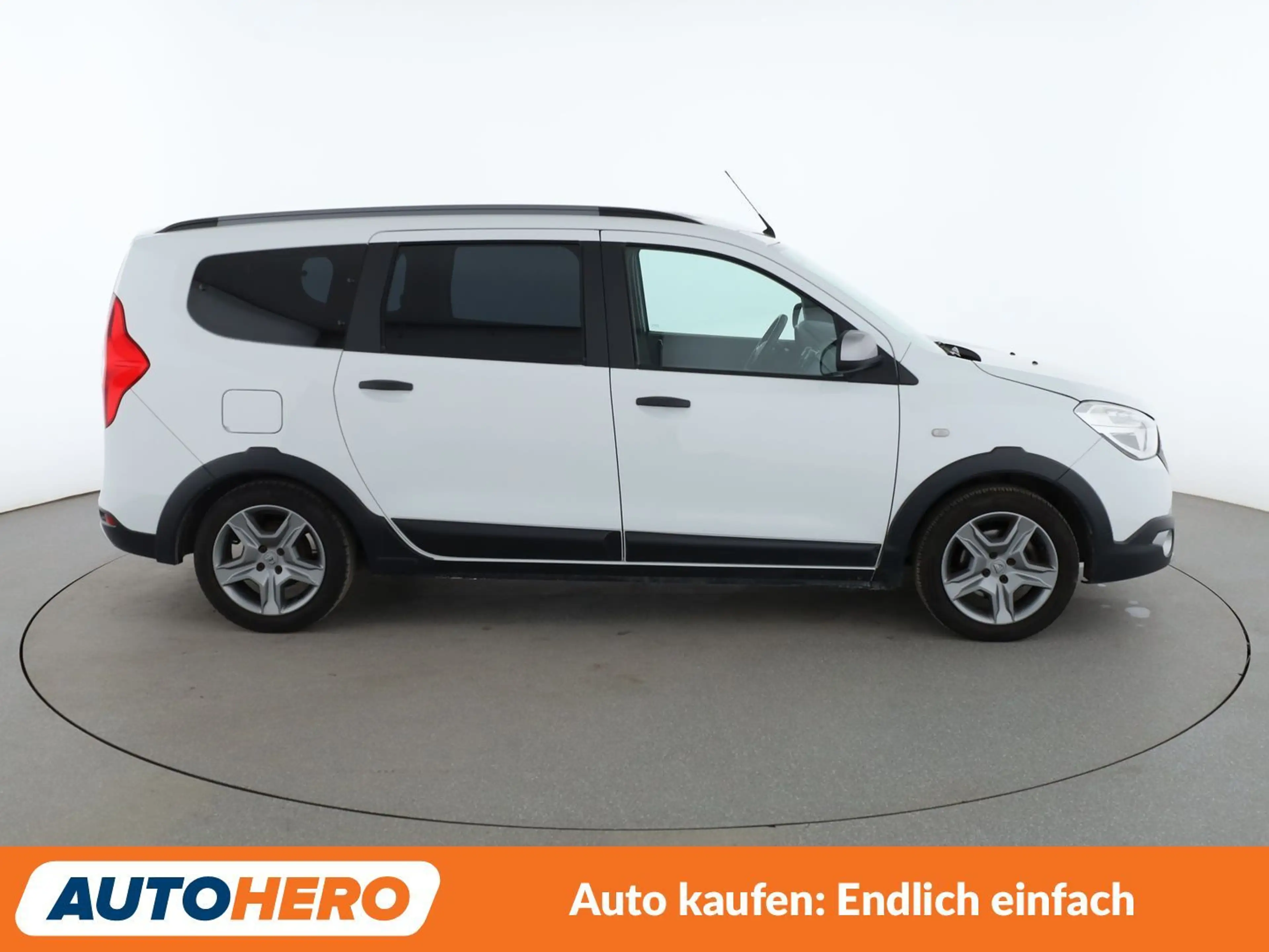 Dacia Lodgy 1.3 TCe Stepway Plus*7-SITZER*NAVI*CAM*PDC*SHZ* — photo 7