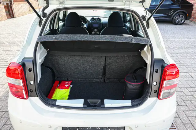 Nissan Micra view 16