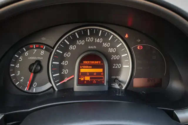 Nissan Micra view 11