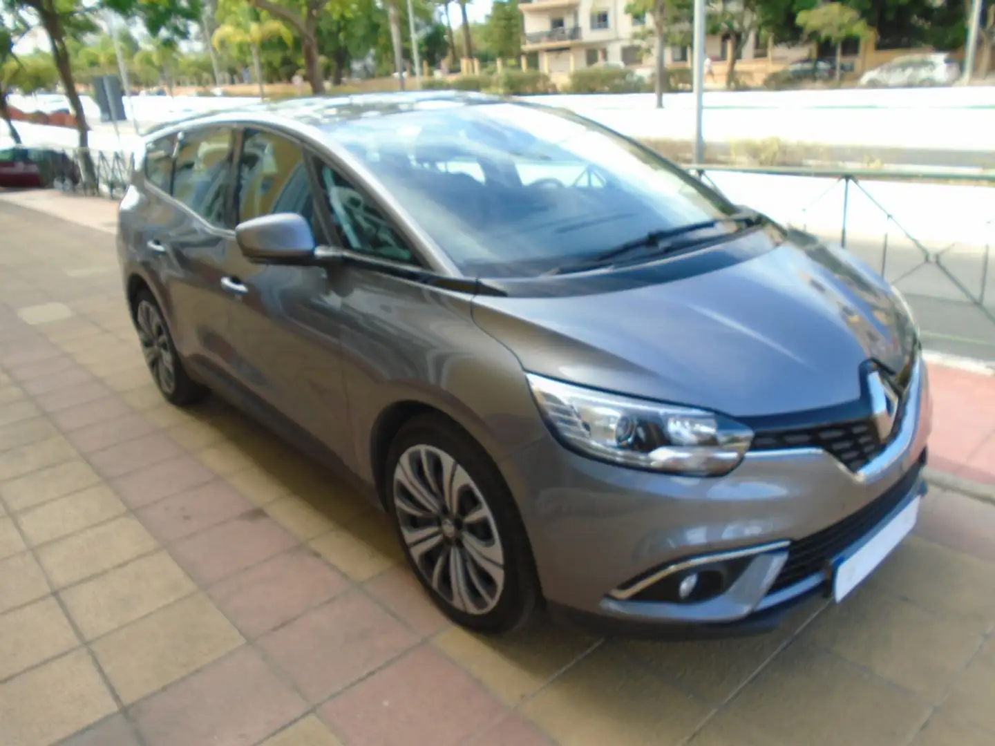 Renault Grand Scenic dCi Zen Blue 88kW Gris - 2