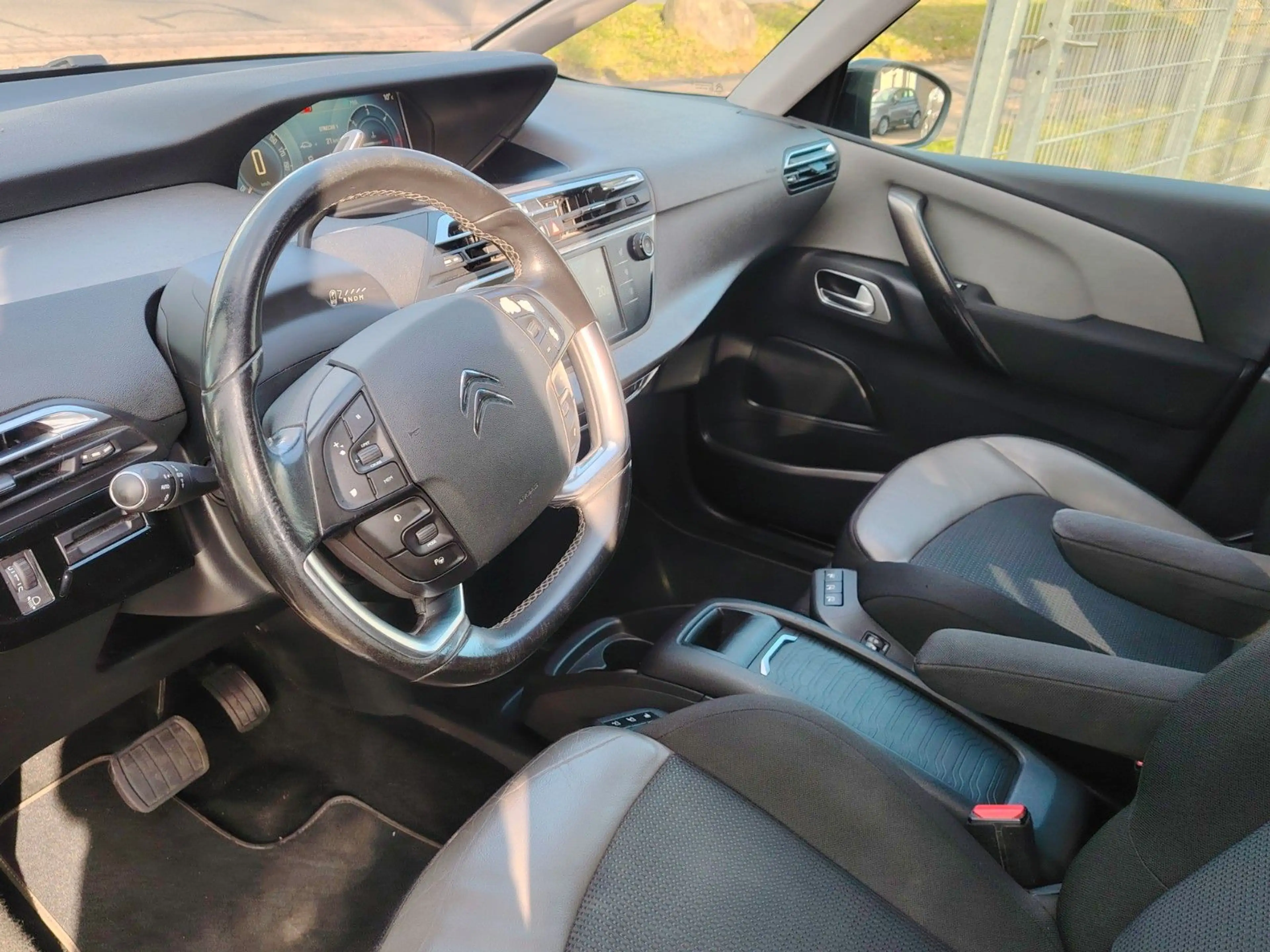 Citroen Grand C4 Picasso /Spacetourer Exclusive — photo 8