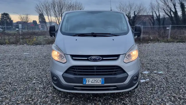 Ford Transit Custom 2.0 tdci 130cv L2H1 trend