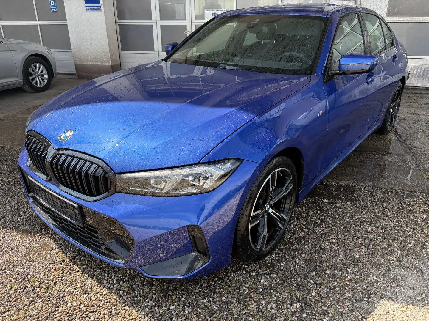 BMW 318 iAut/M-Sportpaket/Schaltwippen/Hifi/Navi Plus Blauw - 1