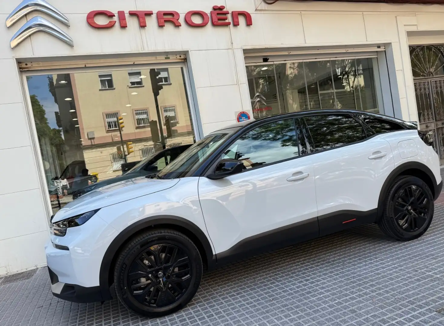 Citroen C4 Hybrid Collection eDSC6 145 Blanc - 2