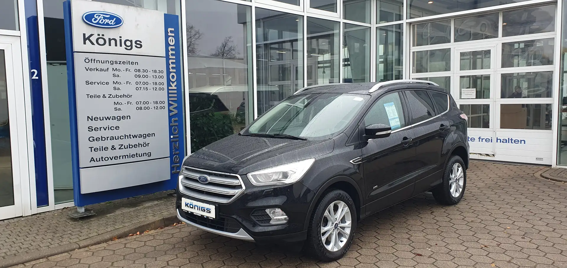Ford Kuga Titanium "Navigation - Parkpilot-Tempomat" Zwart - 1