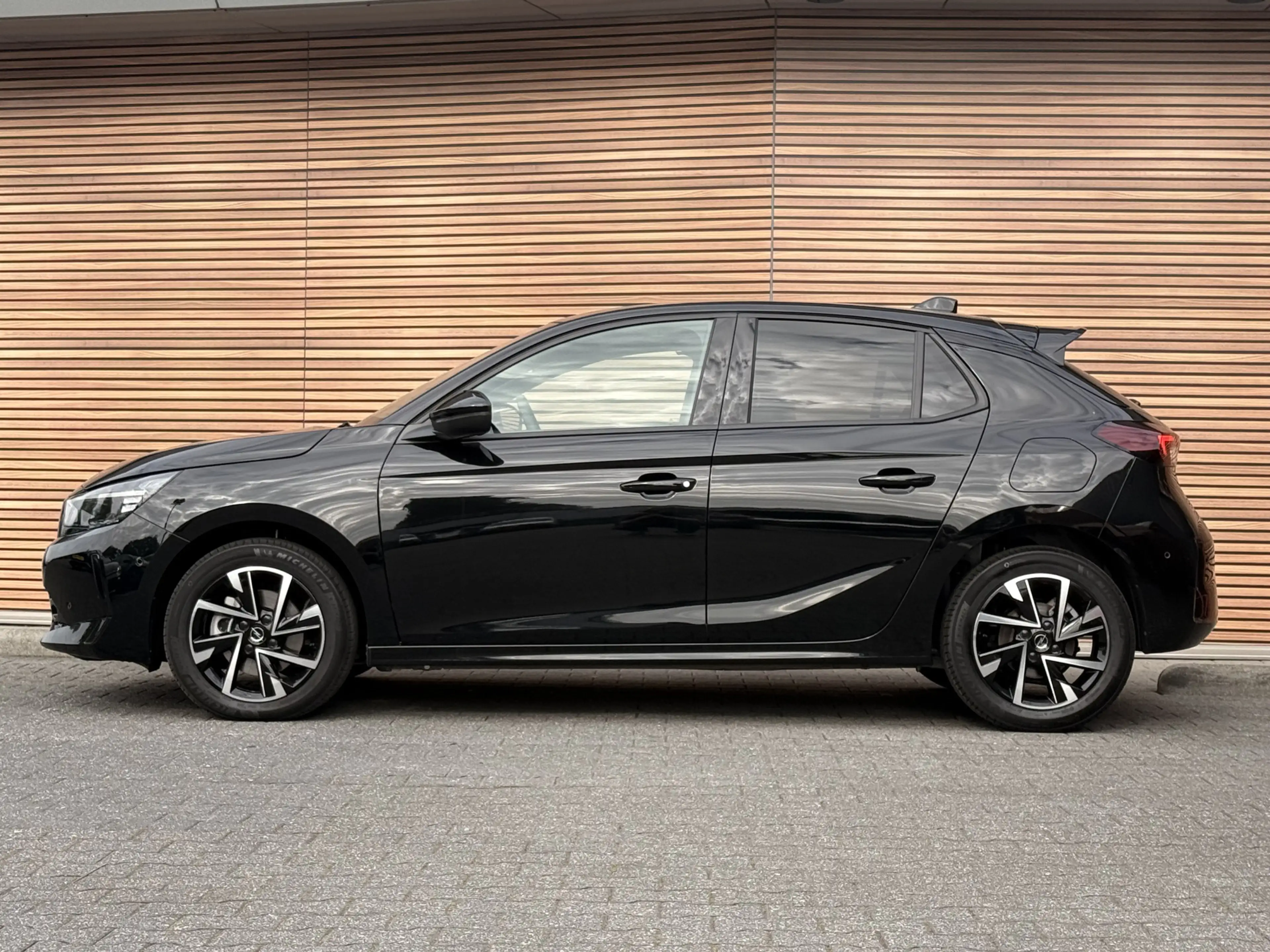 Opel Corsa 1.2 Turbo Hybrid GS Camera / Carplay / Lm velg / C — photo 5