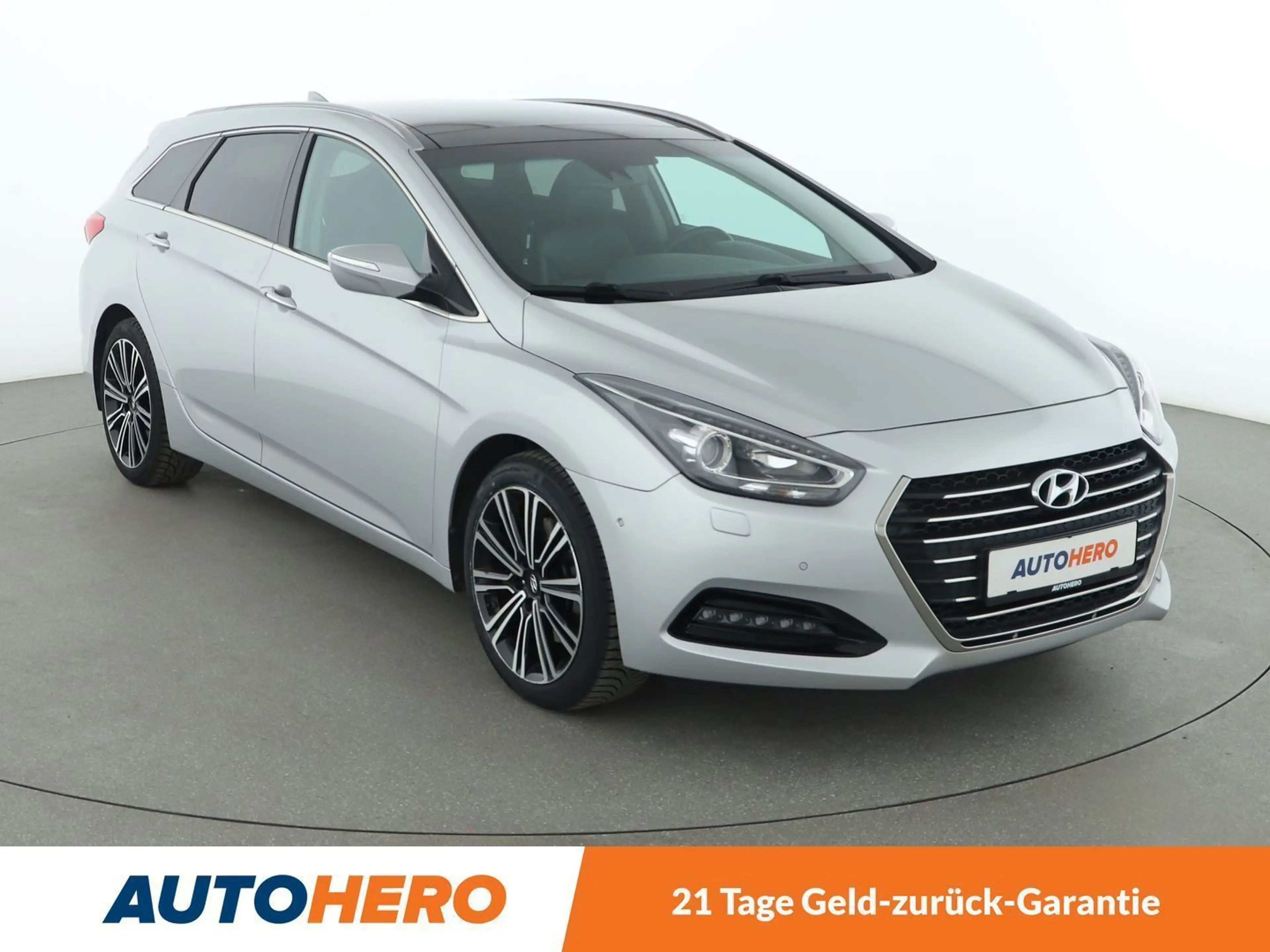 Hyundai i40 1.7 CRDi Premium Blue*NAVI*XENON*TEMPO*CAM*PDC*SHZ — photo 8