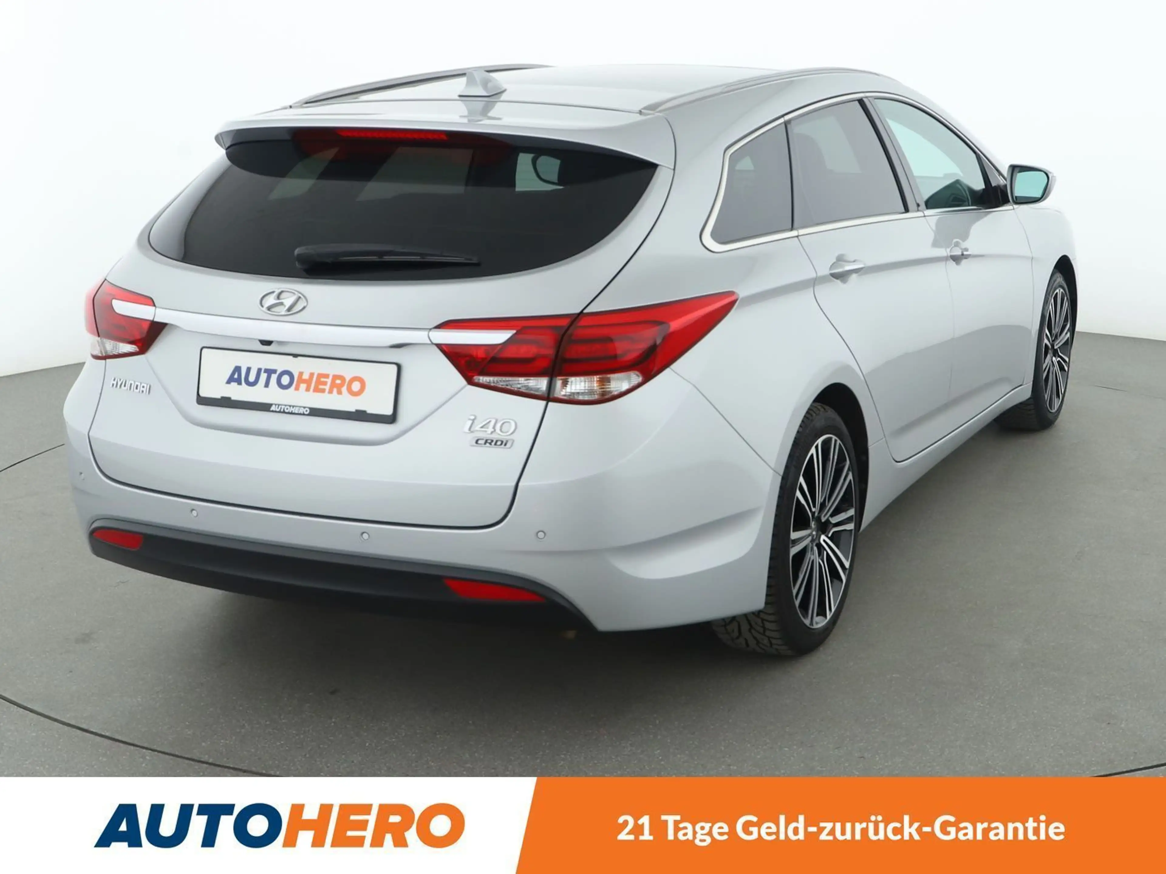 Hyundai i40 1.7 CRDi Premium Blue*NAVI*XENON*TEMPO*CAM*PDC*SHZ — photo 6