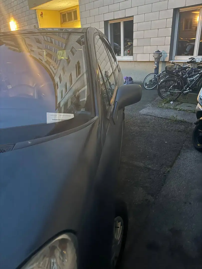 Peugeot 807 807 SV Premium 2,0 HDI 110 (FAP) Tiptr. SV Premium Grau - 2