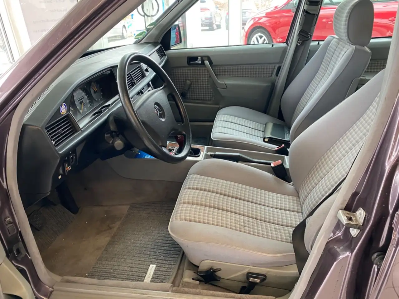 Mercedes-Benz 190 Rostfrei,Neu-restauriert,3-Hand, foto 9