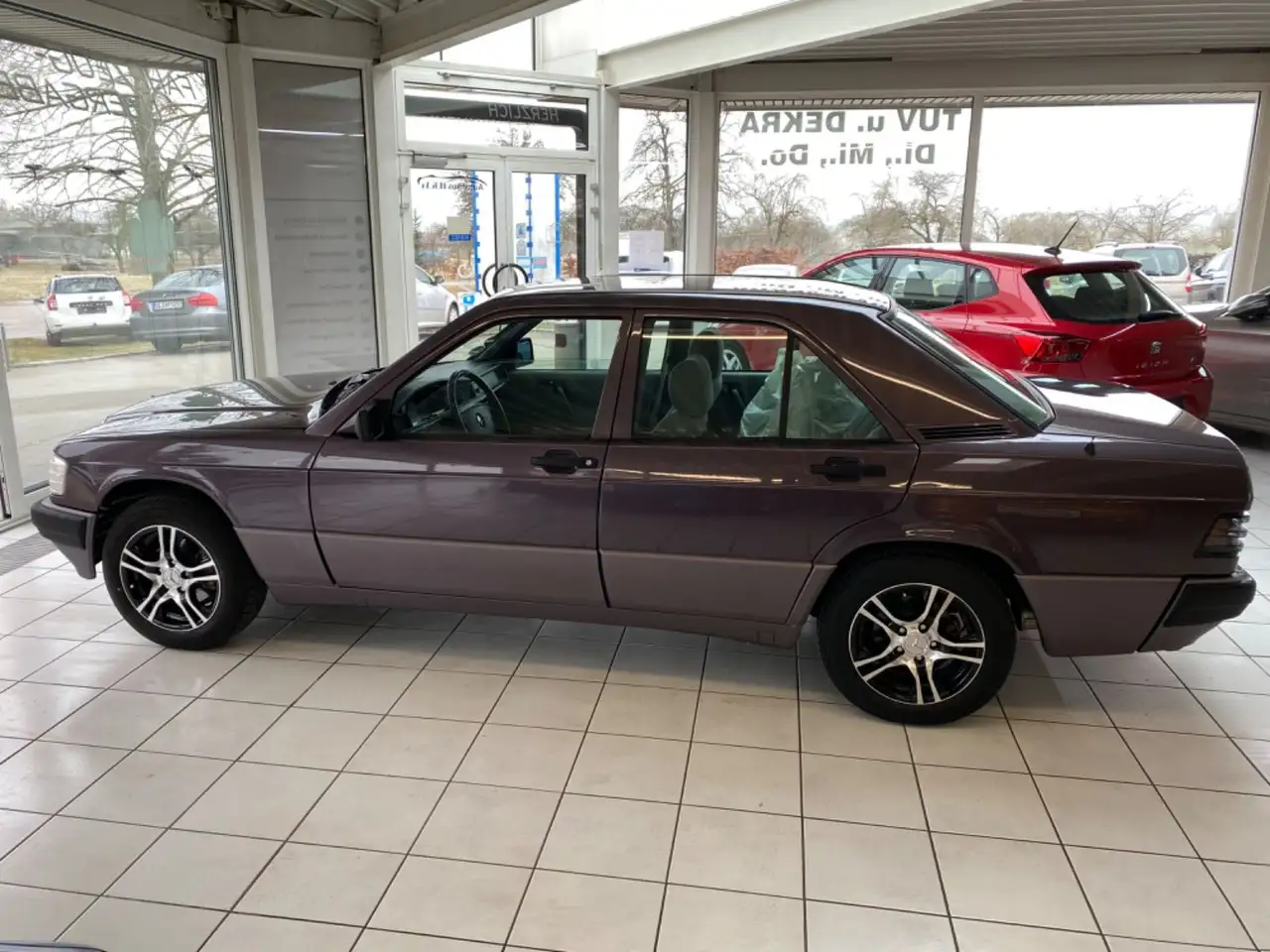 Mercedes-Benz 190 Rostfrei,Neu-restauriert,3-Hand, foto 4