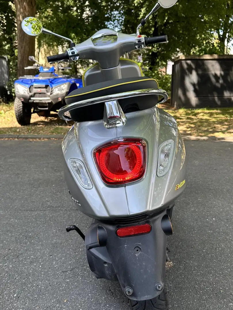 Vespa Elettrica 70 km/h Gepäckträger MIA Ezüst - 1