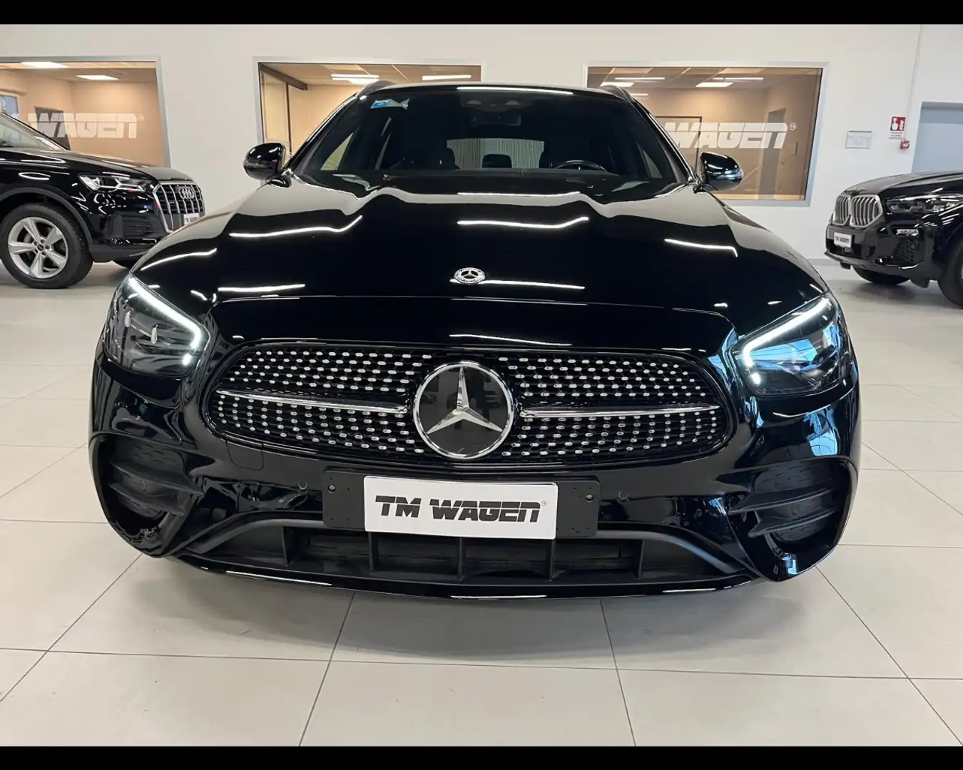 Mercedes-Benz E 220 d S.W. Auto Premium Plus Nero - 2