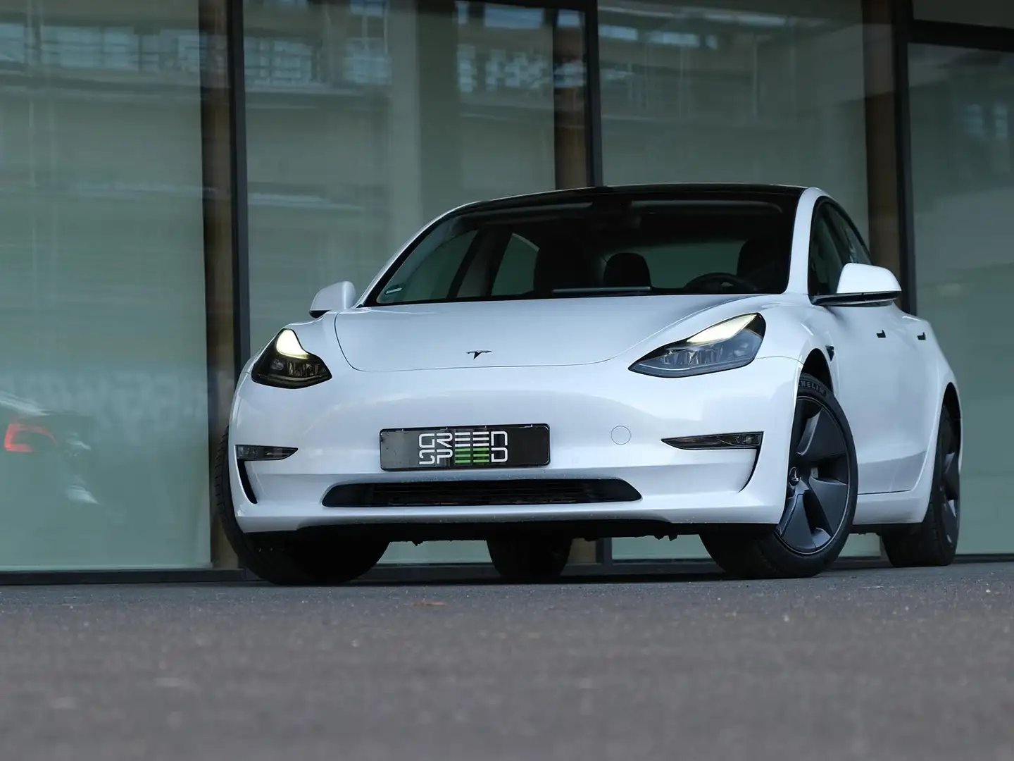 Tesla Model 3 LR, AWD, pearlwhite, Autopilot, first reg. 2022 Blanco - 1