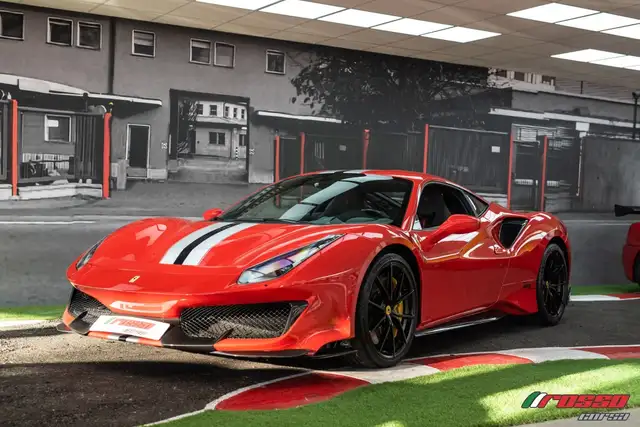 Ferrari 488 Pista
