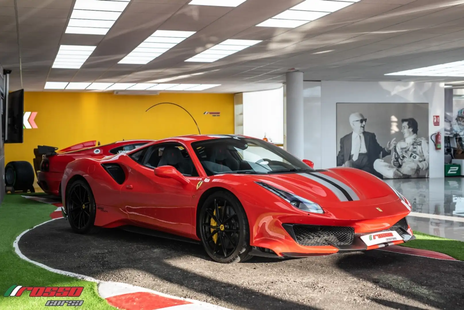 Ferrari 488 Pista Rojo - 2