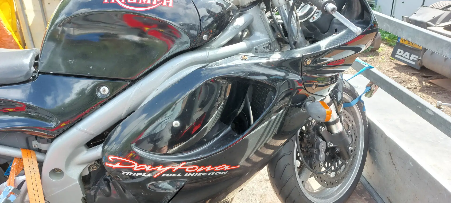 Triumph Daytona T 595 Zwart - 2