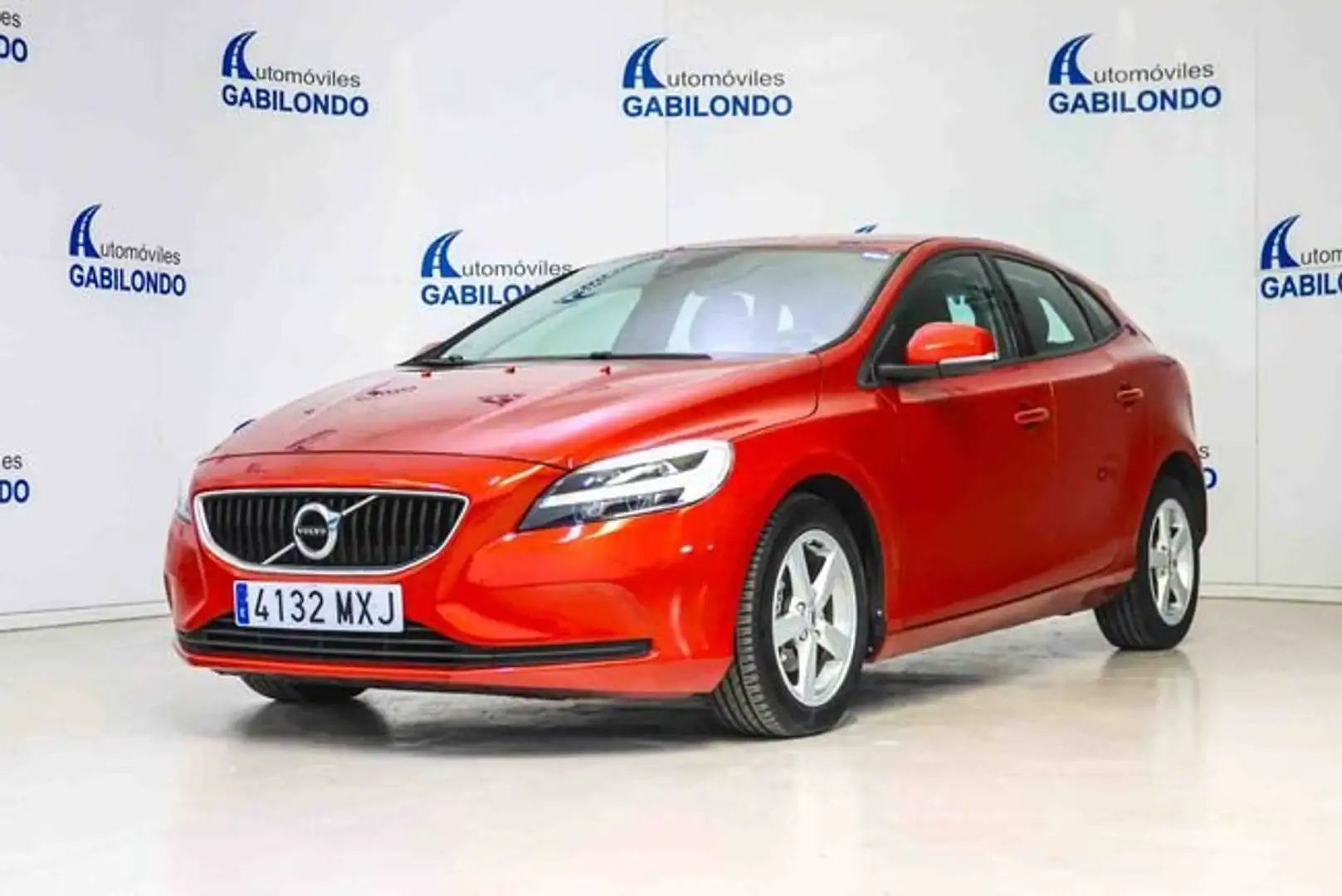 Volvo V40 2.0 D2 Kinetic Rojo - 1