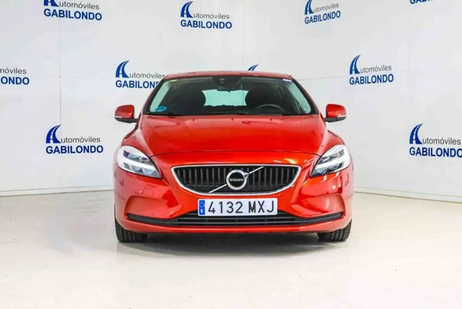 Volvo V40 2.0 D2 Kinetic Rojo - 2