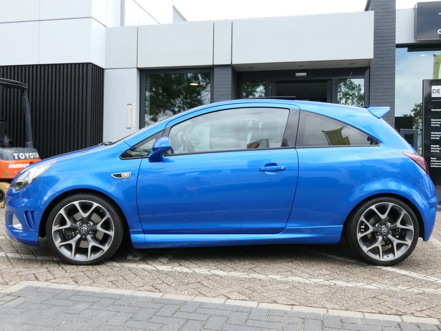 Opel Corsa 1.6 Turbo 192pk OPC | Panoramadak | 1e eigenaar! | Azul - 2