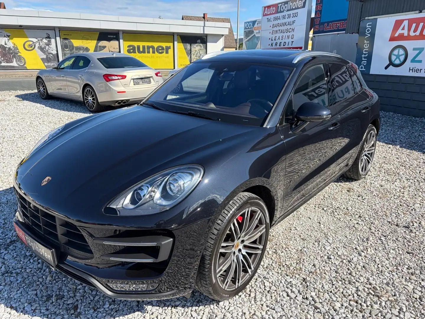Porsche Macan Turbo Sport-Design AHV Pano Luftfederung 21" 360° BOSE Vollleder Porsche Approved Garantie Schwarz - 1