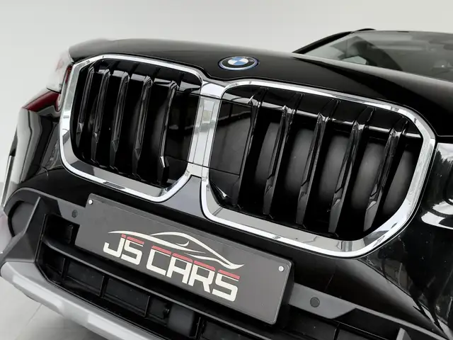 BMW X1 view 4