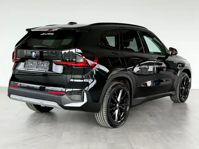 BMW X1 view 10