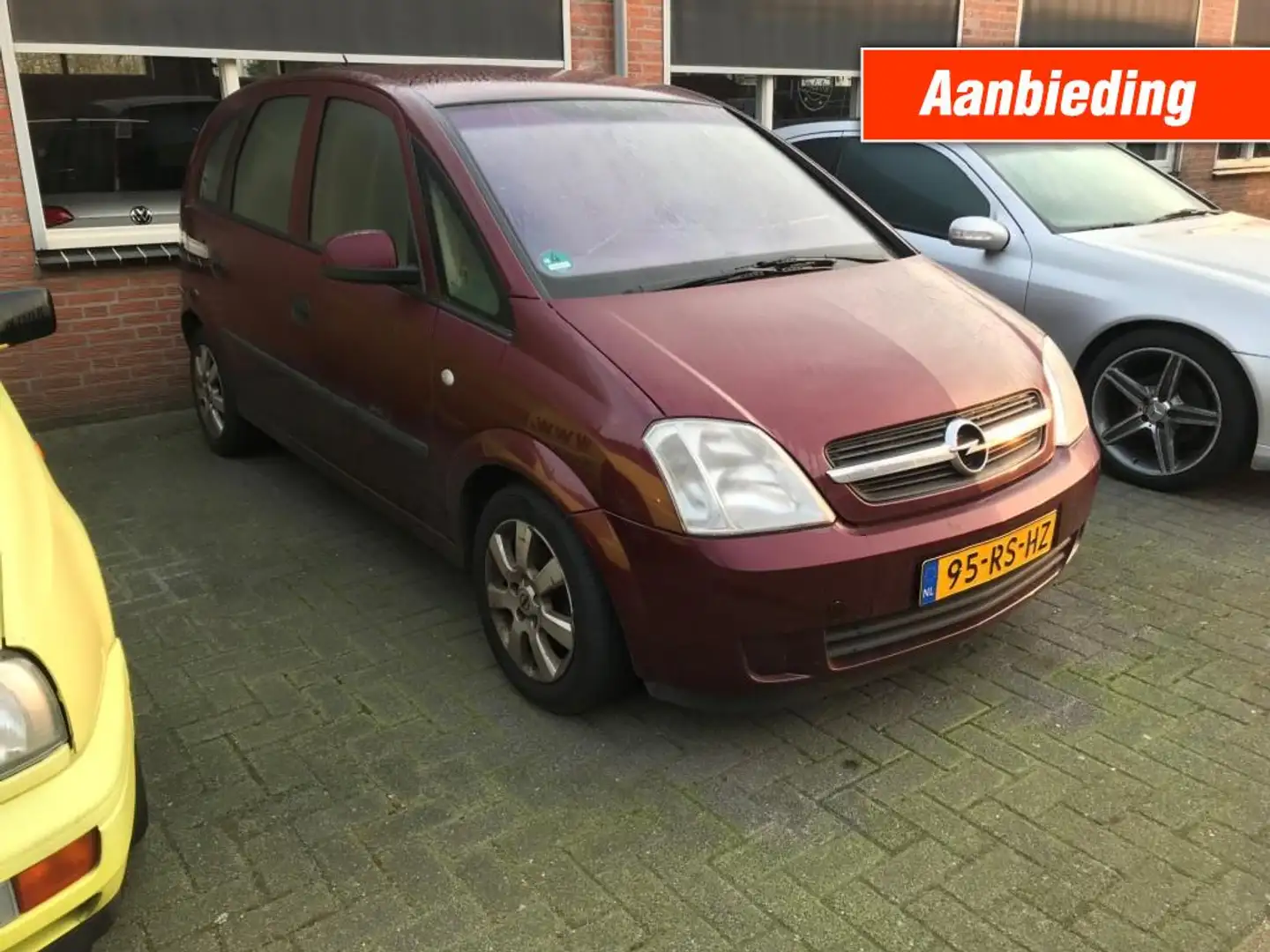 Opel Meriva 1.7 DTH 5-Drs HB GEEN APK!! Export price!! Rood - 2