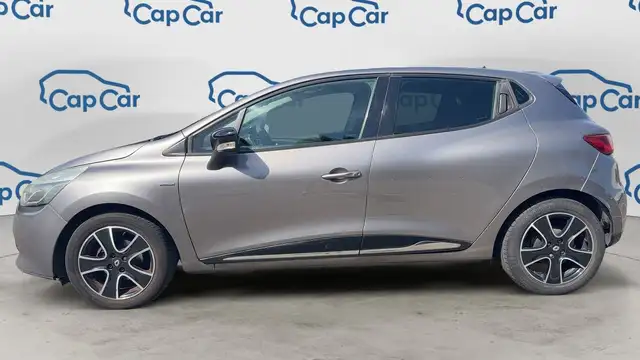 Renault Clio view 2